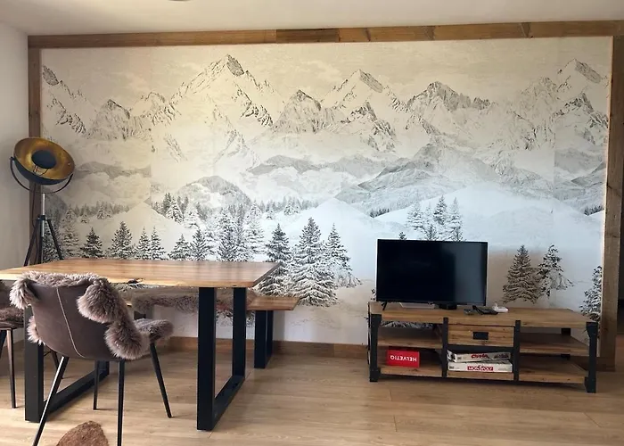 Apartman Ideally Located With View *